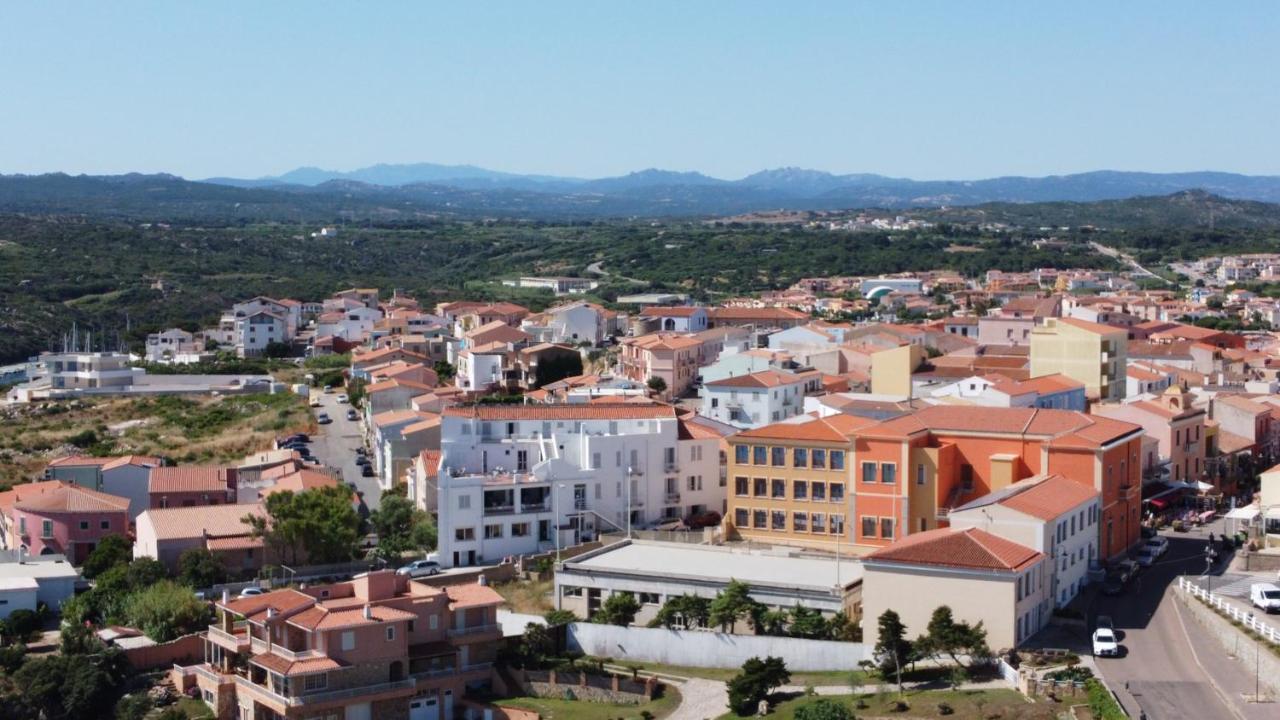 Hotel Da Cecco Santa Teresa Gallura Eksteriør billede