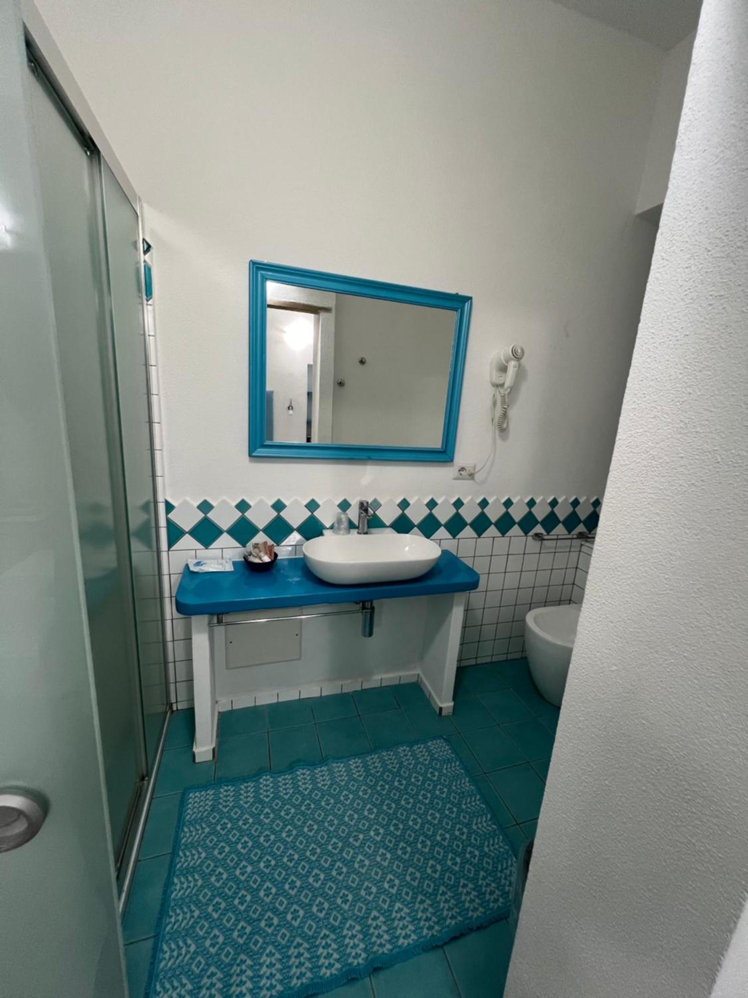 Hotel Da Cecco Santa Teresa Gallura Eksteriør billede