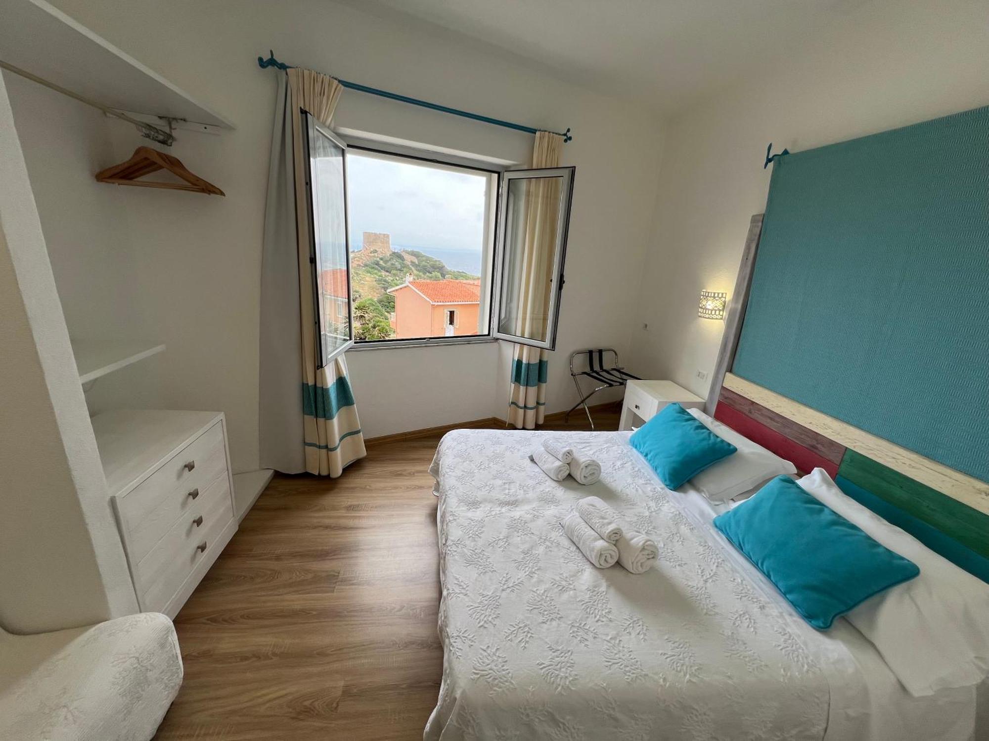 Hotel Da Cecco Santa Teresa Gallura Eksteriør billede