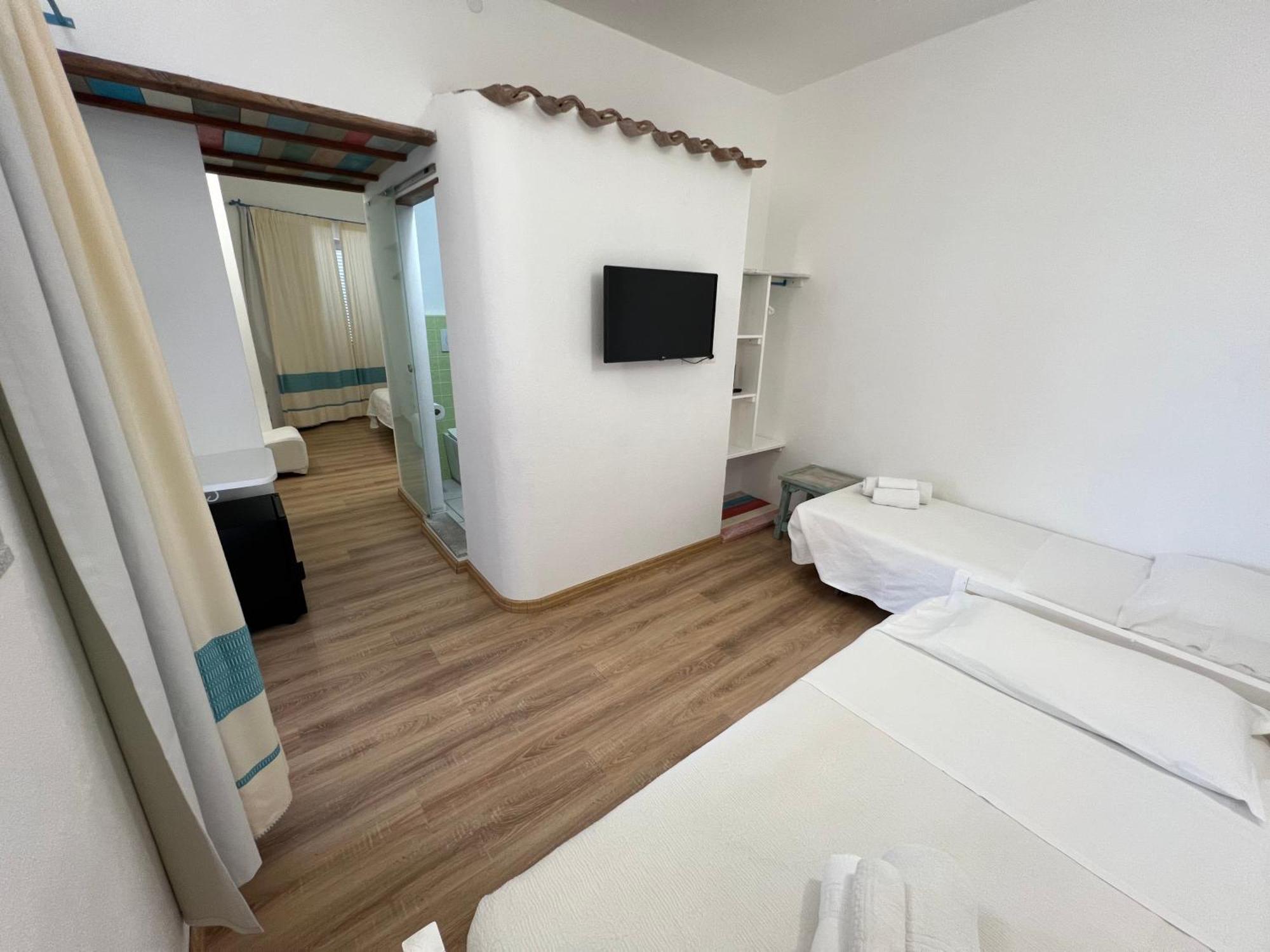 Hotel Da Cecco Santa Teresa Gallura Eksteriør billede