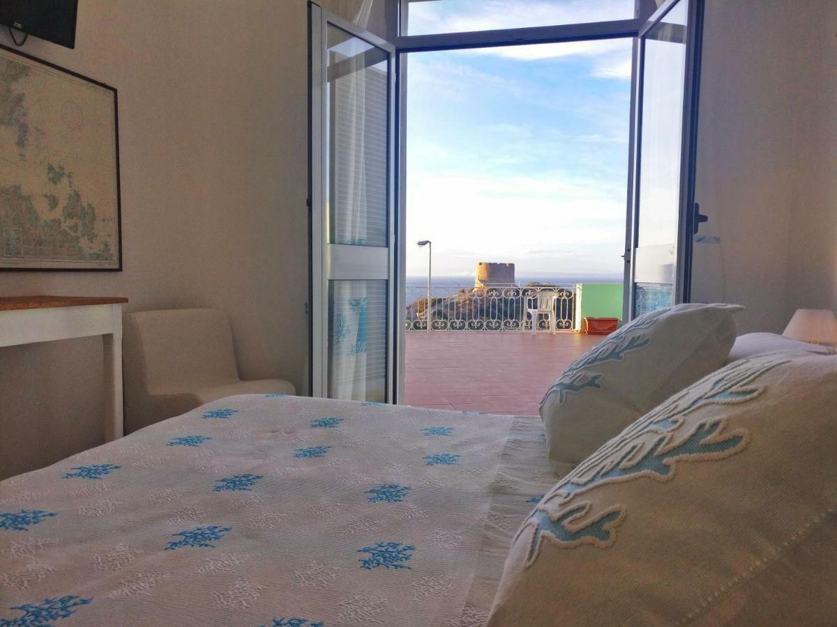 Hotel Da Cecco Santa Teresa Gallura Eksteriør billede